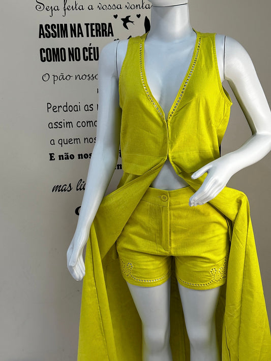 Conjunto short e blusa tecido cambraia