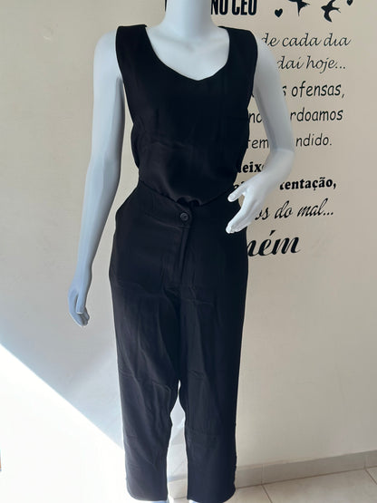 Conjunto básico blusa e calça