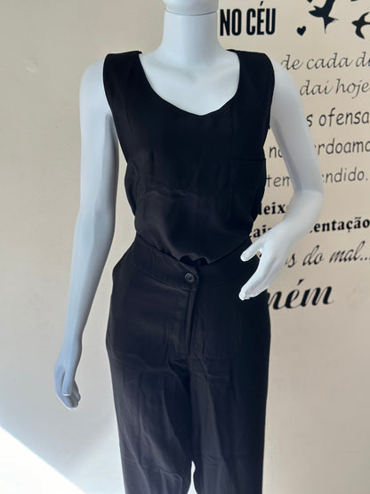 Conjunto básico blusa e calça